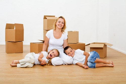 Commercial packing and unpacking assistance for Pimlico businesses
